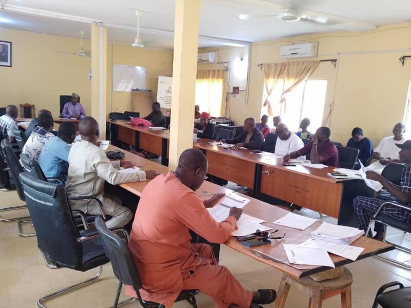 Mairie de Gogounou: Le conseil communal en session