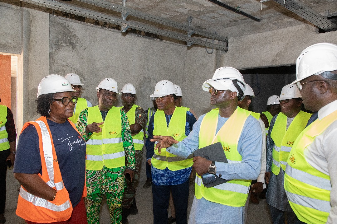 Assemblée nationale: une délégation visite le nouveau siège.