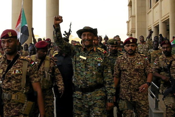 Guerre au Soudan: le pays se vide peu à peu