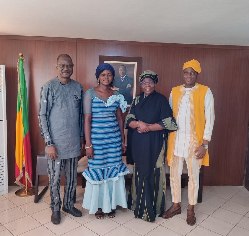 FESTAKO Bembèrèkè: le comité d’organisation chez Mariam TALATA.