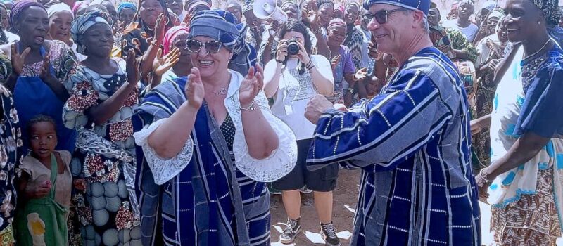 Après don de salle de classe: une équipe de l’ANCB et du consul honoraire du Bénin à Naples visite l’EPP Dèrou Ganro!