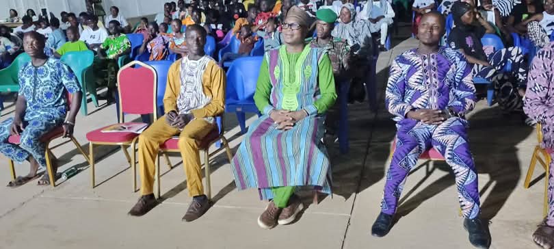 HECM SCHOOL PARTY 2: Le Ministre Conseiller Bio Guèra SACCA KINA invite les jeunes diplômés a entreprendre
