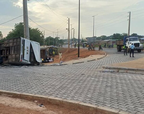 Kandi: un bus d’une compagnie étrangère impliqué dans un accident mortel