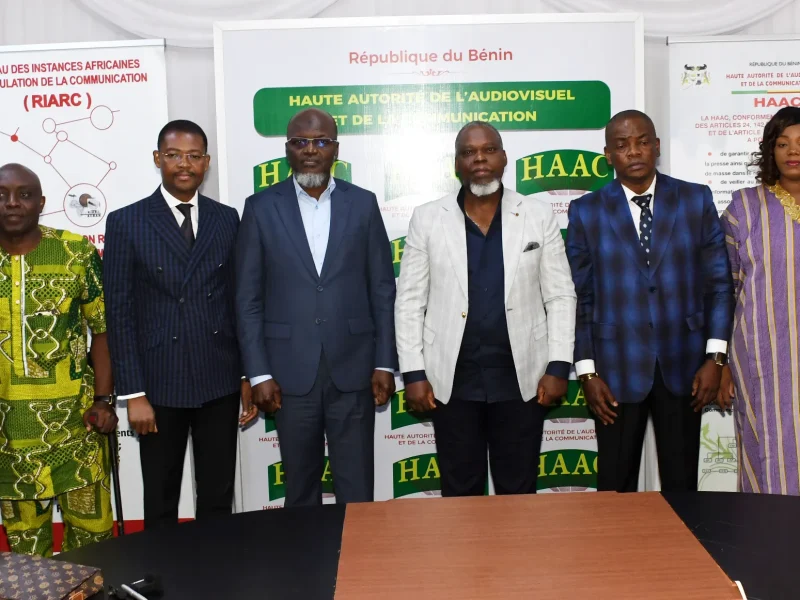 Bénin-Médias: 8 promoteurs de radios mis en demeure par la HAAC