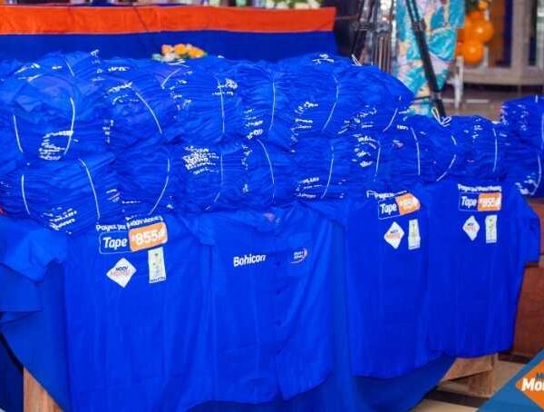 Moov Africa Bénin et Moov Money Offrent des Chemises aux Zémidjans de Bohicon