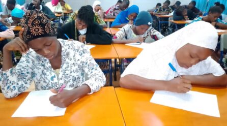 Formation en informatique : les participants de la première vague planchent pour le test final